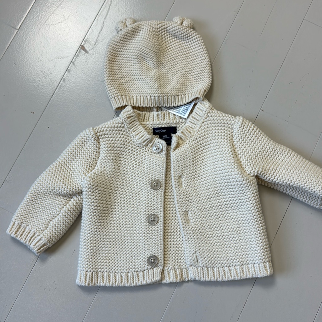 Gap Cream Knit Kids Sweater And Hat Set
